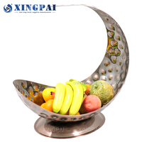 Xingpai Cateringapparatuur Op Maat Feest Fruitplaat Decoratie Koperen Maan Vorm Roestvrijstalen Fruitplaat