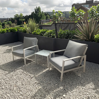 Ensemble table et chaise d'extérieur pour bistrot de jardin, design moderne et joli, pour hôtel et maison