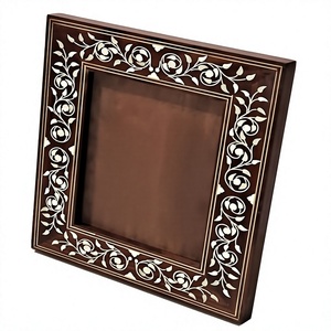 Marco de Fotos de Madera Hecho a Mano de Lujo con Incrustaciones de Madreperla, Marco Decorativo Premium para Exhibición de Imágenes, para un Hogar y Oficina Elegantes - Product Image 1
