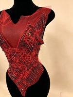 Ocstrade Applique de strass en cristal rouge faite à la main à coudre, pour corsage et robe de mariée, de bal ou de soirée