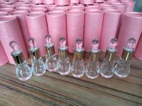Bouteille d'huile de parfum de luxe personnalisée de 30ml 50ml 100ml Emballage de parfum Boîte de tube de papier cylindrique Emballage de parfum arabe avec EVA