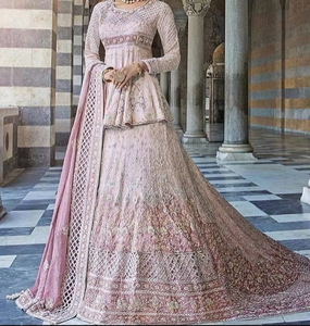 Look royal beau haut de mariée indien/pakistanais avec robe Lehenga avec broderie lourde Zardozi pour mariage - Product Image 5