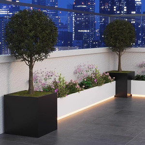 Cortile giardino terrazza recinzione recinzione esterna balcone canali di fiori scatole di fiori - Product Image 1