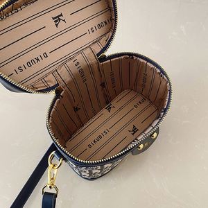 Bolso de Mano de Alta Gama para Mujer, Estilo Francés 2025, Cierre de Cremallera, Estilo Casual de Lujo, Material PU con Forro de Poliéster, Decoración de Cadena - Product Image 2