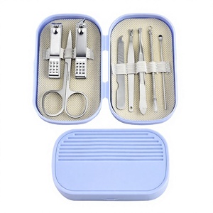 Coffret Cadeau de Manucure Classique 8 Pièces en Acier avec Coupe-Ongles, Ciseaux et Boîte de Voyage Portable pour Outils de Soins Personnels Adultes - Product Image 2