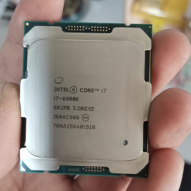 Brand New Tray-Pack I7-6900K 8-Core 16-Thread Desktop Processor (3.2GHz Base / 4.0GHz Turbo, LGA 2011-3, 64-bit, 20MB L3 Cache)