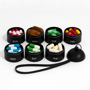 携帯用 取り外し可能 アルミニウム合金製 ピルケース 防水 1週間分 金属製 ピルボックス キーホルダー付き - Product Image 4