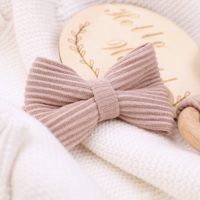 Ensemble cadeau personnalisé pour baby shower : couverture de développement, chaîne de sucette, anneau de dentition, bandeau pour cheveux, tous en mousseline de coton douce pour bébé
