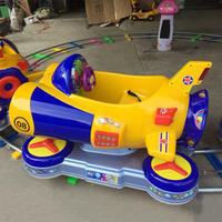 Ticari eğlence parça sürmek sikke işletilen Kiddie tren yolculuğu