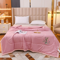 Ensembles de couettes de luxe en polyester 100% couettes brodées literie housse de couette personnalisée couette biologique à la maison pour un usage hôtelier