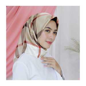 Sciarpa Quadrata Morbida da Donna in Poliestere Stampato Stile <span class=keywords><strong>Vintage</strong></span> Primaverile - Product Image 6