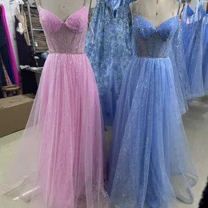 Vestido de princesa para baile de graduación, corsé rosa, azul claro, brillante, tul transparente, sin mangas, con cordones en la espalda