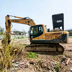 Excavatrice sur chenilles Hyundai Hy215 d'occasion pas chère, 20 tonnes, de taille moyenne, pour travaux de terrassement en Corée, pour la construction - Product Image 3