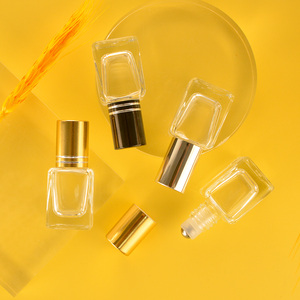 Rotolo di vetro vuoto <span class=keywords><strong>profumo</strong></span> di <span class=keywords><strong>Rose</strong></span> e bottiglia di olio essenziale per cosmetici con tappo oro Pp nero - Product Image 6