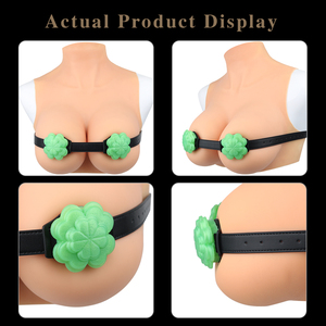 Soutien-gorge en silicone trèfle à quatre feuilles luminescent, avec picots internes pour stimulation des mamelons féminins et plaisir stimulant - Product Image 4