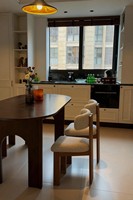 Chaise de salle à manger mobile en bois massif de style français, revêtement en flanelle, dossier design moderne du milieu du siècle, pour la maison et les restaurants