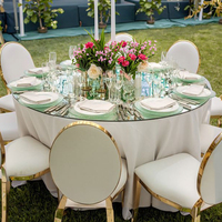 Meubles de luxe en gros, tables et chaises empilables en acier inoxydable doré et cuir pour événements, banquets, mariages, hôtels