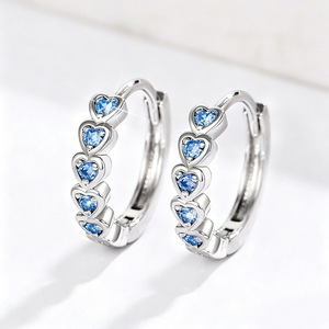 Pendientes de arcoíris con forma de corazón para mujer, aretes de uso diario con forma circular, accesorios dulces y modernos para las orejas - Product Image 3