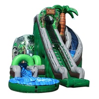 Toboggan aquatique gonflable commercial en PVC, château de jeu portable d'extérieur, thème sportif