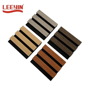 Pannello Acustico in Doghe di <span class=keywords><strong>Legno</strong></span> dal Design Moderno, Altamente Efficace nell'Assorbimento del Suono NRC 1.0, Supporto in PET Ecologico per Uffici e Hotel - Product Image 1