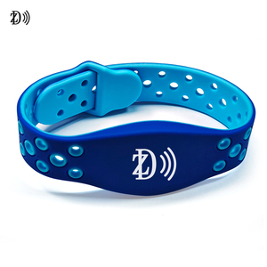 Pulsera de Silicona con Código QR/Logotipo Personalizado, <span class=keywords><strong>13.56MHz</strong></span> MIFARE DESFire EV1 EV3, <span class=keywords><strong>RFID</strong></span> NFC, para Control de Acceso, Tarjeta de Hotel - Product Image 5