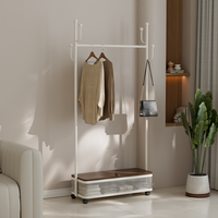 Porte-manteau sur pied mobile avancé avec panier à linge sale, pour vestiaire, chambre et hall d'entrée