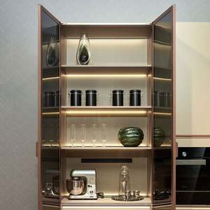 Armoires en verre de villa personnalisées en forme de U, armoire de cuisine moderne, armoire à vin en bois avec rangement - Product Image 5