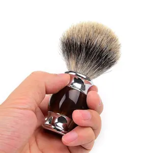 Qualité supérieure Offre Spéciale Résine Poignée Meilleure brosse de rasage de cheveux de blaireau pour homme de style barbe