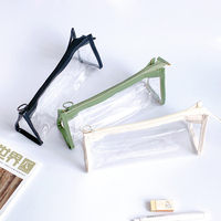 Trousse à crayons transparente triangulaire en PVC légère et imperméable pour enfants, idéale pour l'école, vente en gros d'usine