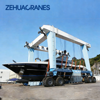Lève-bateau portable pour yacht, idéal pour le lancement de bateaux, la réparation en chantier naval et les applications de manutention en marina.