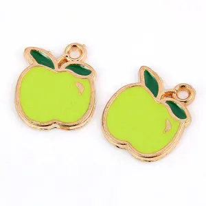 Cute Green Apple Charms Pendant Enamel Alloy Metal Jewelry Necklace Bracelet Charms Handmade Crafts DIY Accessories