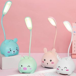 Dễ Thương Gấu LED Linh Hoạt Có Thể Sạc Lại Thay Đổi Độ Sáng Thiết Kế Hiện Đại ABS + PC Đọc Sách Bảng Đèn Bàn Ánh Sáng Trẻ Em Nghiên Cứu Đèn - Product Image 6