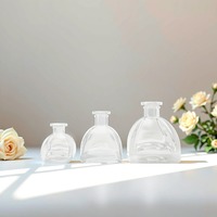 Bouteille de diffuseur en verre de luxe Offre Spéciale pour bouteille de parfum d'arôme Logo personnalisé pour bouteille de désodorisant de voiture de 50ml 150ml 250ml