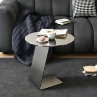 Table basse de balcon de style industriel et luxueux pour usage commercial - Mocha et table basse avec base en acier inoxydable