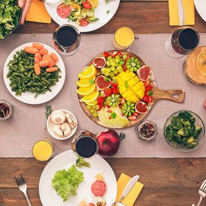 Nhà Máy Bán Buôn Thiết Kế Mới Hình Tròn Bằng Gỗ Bánh Pizza Phục Vụ Hội Đồng Quản Trị Dày Gỗ Keo Cắt Hội Đồng Quản Trị Tự Nhiên Thớt Heo - Product Image 4