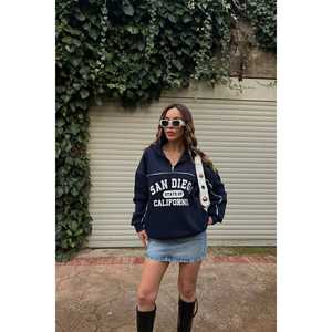 Sudadera con Capucha y Sudadera Deportiva Azul Marino con Estampado de San Diego para Mujer - Product Image 5