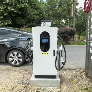 Station de recharge rapide DC pour véhicules électriques 30kW-240kW, encastrable au sol, IP54, écran tactile 7 pouces, 12 protections de sécurité pour hub de recharge autoroutier - Product Image 5