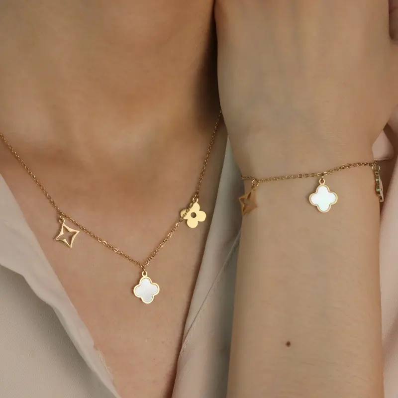 Ensemble de bijoux pour femme en acier inoxydable plaqué or 14K, collier, bracelet, trèfle à quatre feuilles, porte-bonheur, vente en gros