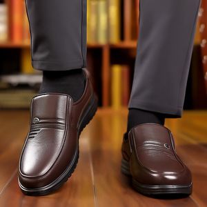 รองเท้าโลฟเฟอร์หนังวัวแท้สำหรับผู้ชาย พื้นยาง ส้นเตี้ย ระบายอากาศได้ดี เหมาะสำหรับใส่ทำงานหรือลำลอง - Product Image 2