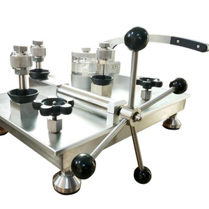 Bomba Hidráulica Portátil de 2500 bar para Calibración de Presión de Aceite - Product Image 1