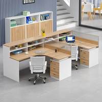 Bureau bureau personnel bureau simple moderne écran station casier partition employé bureau d'ordinateur