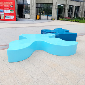 Banc en fibre de verre d'extérieur, design contemporain, mobilier de parc et de patio, durable, sièges modernes, capacité 4 personnes - Product Image 1