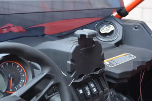 Yongjin ATV UTV soporte de dispositivo electrónico negro almacenamiento integrado para <span class=keywords><strong>Can</strong></span> <span class=keywords><strong>Am</strong></span> <span class=keywords><strong>Maverick</strong></span> <span class=keywords><strong>X3</strong></span> <span class=keywords><strong>2017</strong></span> 18 - Product Image 3