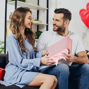 定制印刷粉色瓦楞纸板邮件盒，用于装运带有紫外线哑光层压海绵衬垫的货物 - Product Image 6