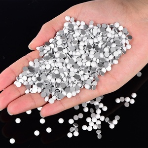 Nouveauté Oleeya : Strass en verre cristal blanc solide, à dos plat, pour décoration d'ongles - Product Image 2