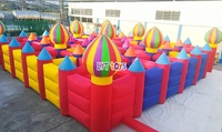 Teambuilding opblaasbaar doolhof obstakelbaan combo carnaval populair opblaasbaar doolhofspel obstakel avontuur parcours
