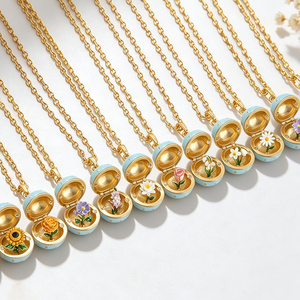 Collier Pendentif Fleur en Forme d'Œuf de Pâques Ouvertable, Boîte Secrète Personnalisée avec Fleur de Naissance des 12 Mois, Bijou Cadeau pour Femme - Product Image 5