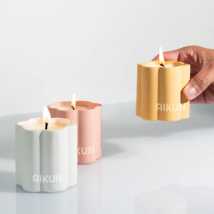 AIKUN Private Label Soy Wax Connection <b>Scented</b> <b>Candles</b> Flower Shape Ceramics Handmade Jars Luxury <b>Scented</b> <b>Candle</b> - Product Image 3