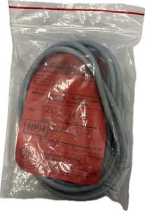 Contrôleur PLC <span class=keywords><strong>FZC</strong></span> 202415 en gros, neuf, original, de marque Warehouse, contrôleur de programmation PLC - Product Image 1