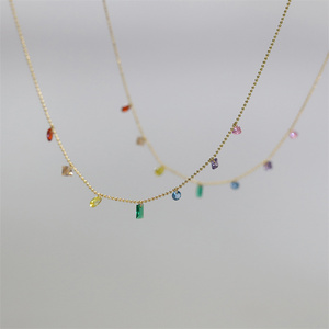 Collar de Zirconia Colorida con Forma de Gota de Agua, Diamante Azul Arcoíris, Cadena para Clavícula de Acero Inoxidable de Titanio con Baño de Oro de 18K - Product Image 5